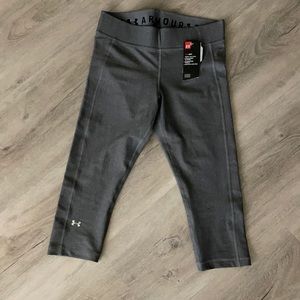 Brand new with tags under armor crop pants